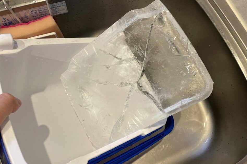 透明な氷の作り方！毎月2,000円の節約術【ロックアイスはもう買わない！？】１５