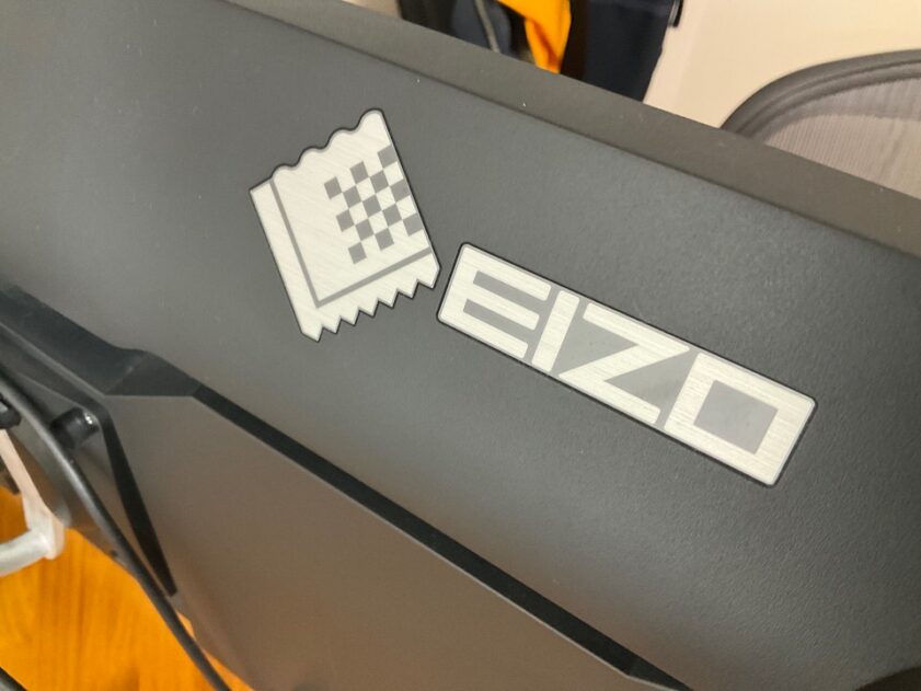 MacBook Pro おすすめガジェット：EIZO EV2785（27 inch 外付けモニター）２
