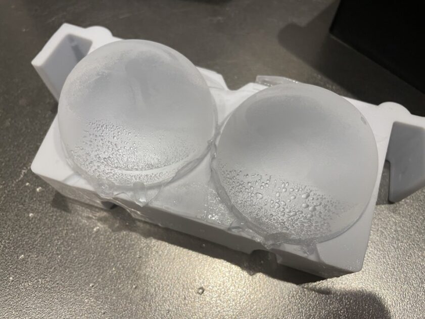 DOSHISHA 透明丸氷型製氷器レビュー【お家で透明な氷を作りたい】旧:大人の透明まる氷２９