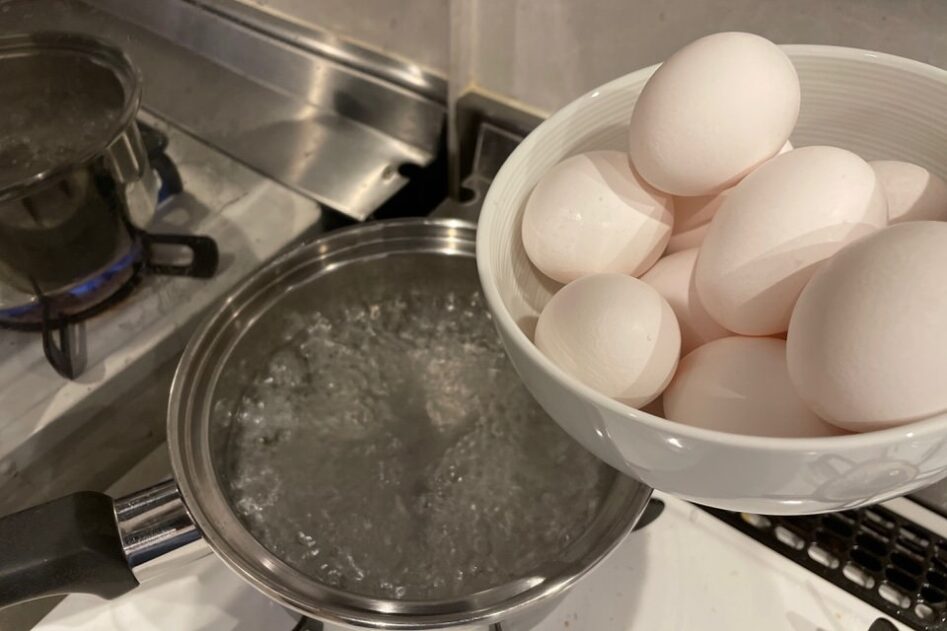黄身とろとろ半熟ゆで卵の作り方【沸騰後入れ7分30秒】簡単・失敗しない１６