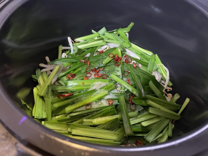 超簡単！ニラもやしナムル【ホットクック 副菜】炒めてもうまい22