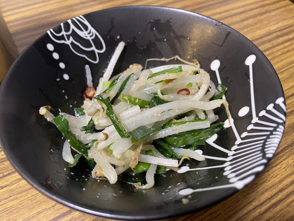 超簡単！ニラもやしナムル【ホットクック 副菜】炒めてもうまい